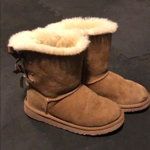 Ugg Bailey Bow kids